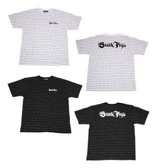 BF200-24A：BLACK FLYS 94LOGO BORDER S/S TEE
