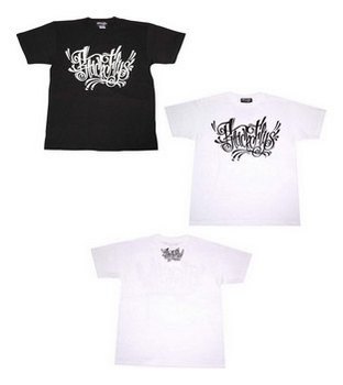 BF200-24C：BLACK FLYS 2012 SCRIPT S/S TEE