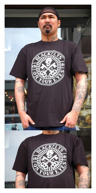 BF200-26B：BLACK FLYS UNLOCK LOGO S/S TEE