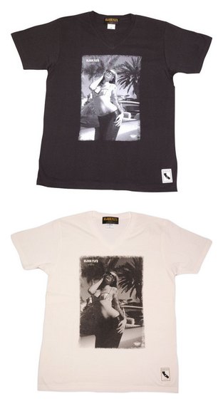 BF200-26I：BLACK FLYS FG PHOTO V-NECK TEE