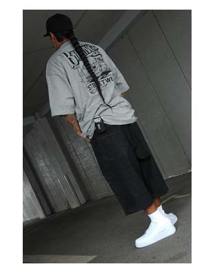 BL01-2702：BALANCE TOON TOWN Tee