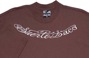 SS01-2004：SUERTE SACO TATUAJE DE PECHO