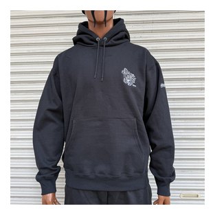 BL20-6810：BALANCE PRAYING HANDS刺繍 HEAVY PARKA (厚手パーカー)