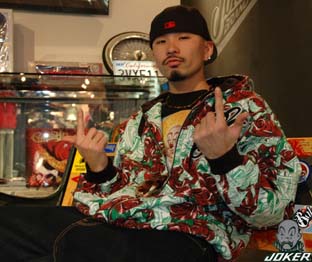 J-2128：JOKER ROSE ZIP HOOD